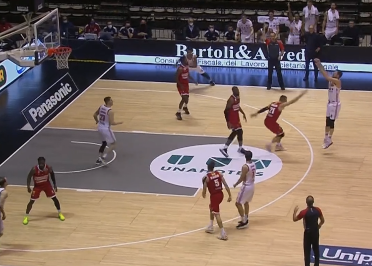 Legbasket: Reggio Emilia gioca la partita perfetta e batte Varese, le pagelle