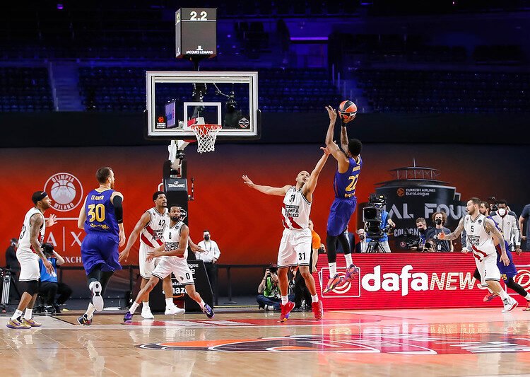 Euroleague: solo una magia di Higgins abbatte l’Olimpia Milano, le pagelle