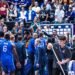 La pazza gioia di Pozzecco: il ‘salto’ su Antetokounmpo [VIDEO]