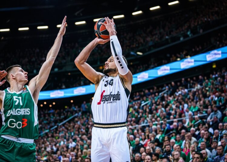 Eurolega: la rimonta dello Zalgiris affossa la Virtus, le pagelle