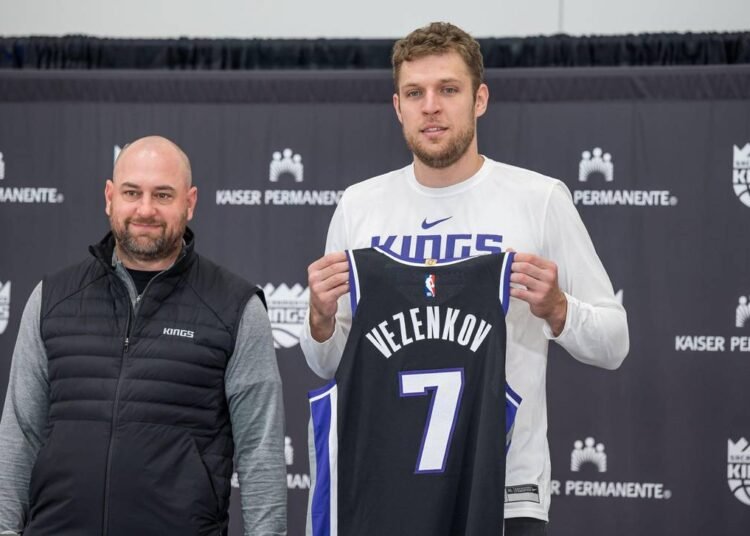 Vezenkov Mike Brown
