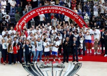 Supercoppa Turca: sangue freddo Efes, delusione Fenerbahce