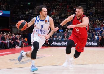 Olimpia Milano da profondo rosso e l’Efes domina,  le pagelle