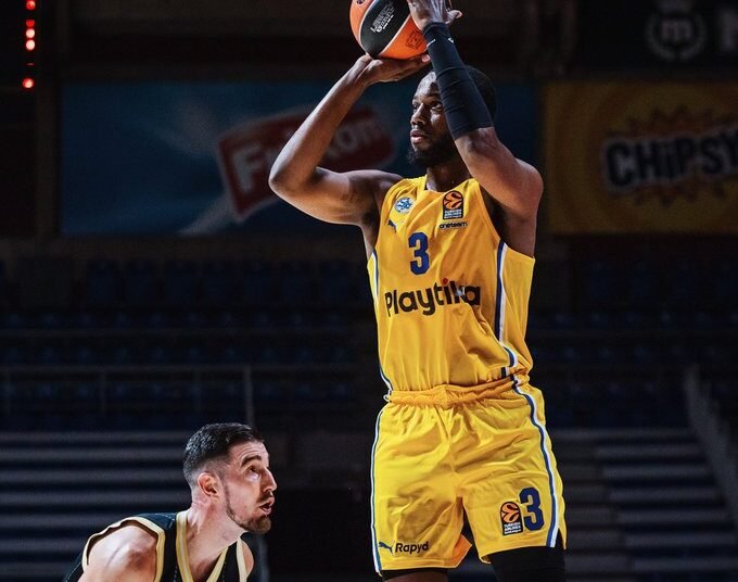 Jordan Loyd lascia Tel Aviv: torna al Monaco