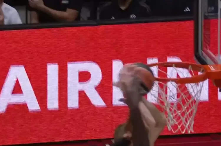 Virtus – Zalgiris: corretto convalidare il canestro di Alen Smailagic