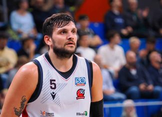 Alessandro Gentile perde la testa, espulso nel match contro Livorno Alessandro Gentile