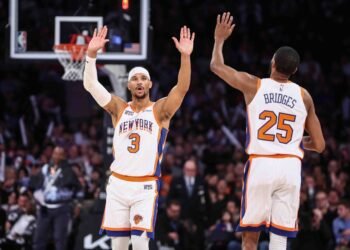 NBA, Knicks: Hart prima bullizza Bridges, poi diventa suo fratello