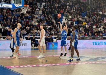 Brescia vince la battaglia contro Trieste spinta da un super Burnell, le pagelle