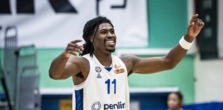 Maccabi Jimmy Clark
