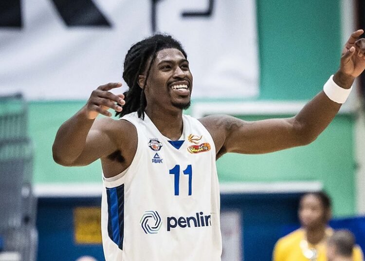 Maccabi Jimmy Clark