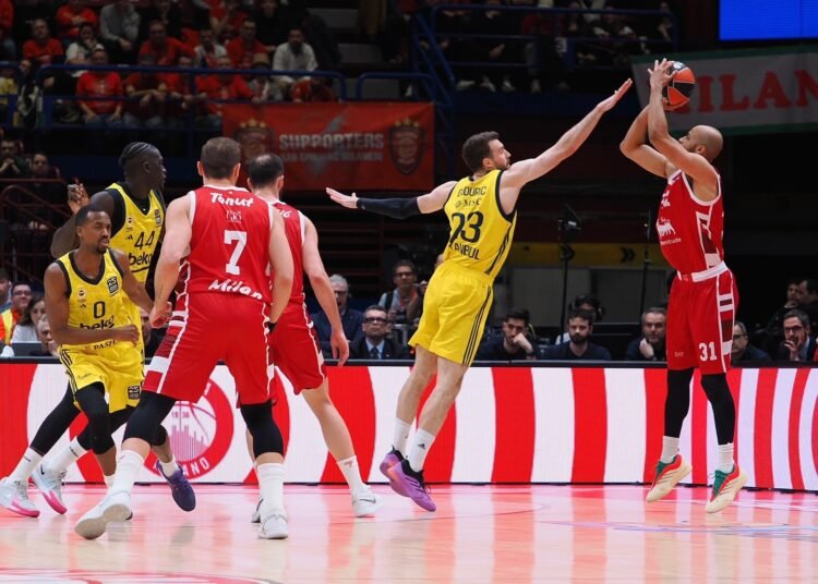 Notte fonda al Forum e il Fenerbahce domina contro l’Olimpia, le pagelle