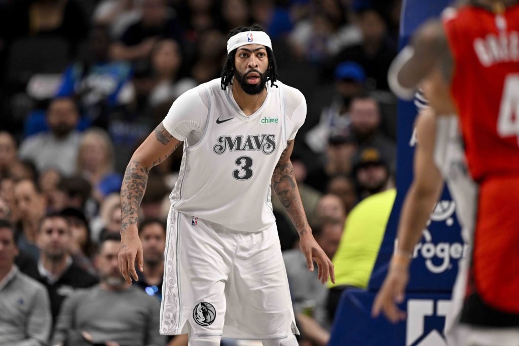 Anthony Davis (Dallas Mavericks)