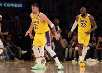 Luka Doncic - LeBron James (Los Angeles Lakers)