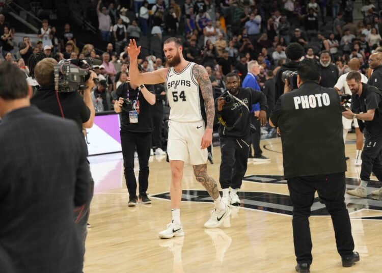 Sandro Mamukelashvili entra nella storia NBA: record incredibile in 19 Minuti!