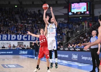 Brescia vola nel secondo tempo trascinata da Della Valle, battuta Reggio, le pagelle