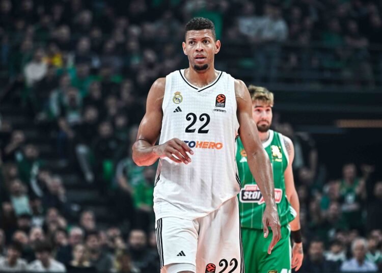 Walter Tavares