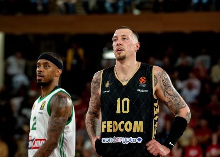 Daniel Theis