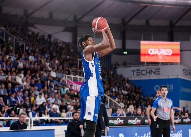 Brescia vince una splendida battaglia contro Venezia in rimonta, le pagelle
