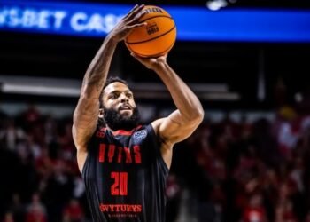 Reyer Venezia RJ Cole Leonardo Candi