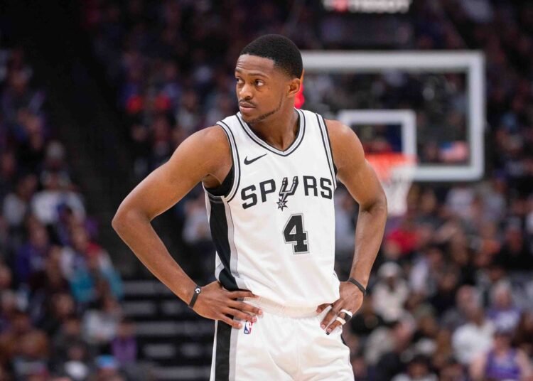 De’Aaron Fox rinnova con gli Spurs: 229 milioni in 4 anni