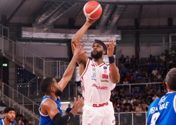 Nebo domina, LeDay chiude i conti: a Brescia, l’Olimpia vince 90-85