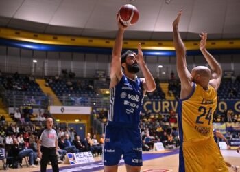 Brindisi subisce la rimonta ma vince a Torino, le pagelle