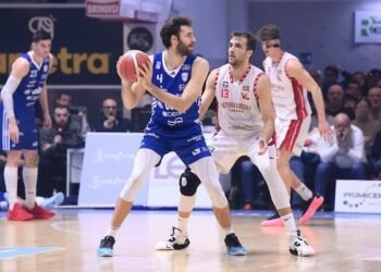 Brindisi batte Pesaro nel finale e conquista la vetta, le pagelle