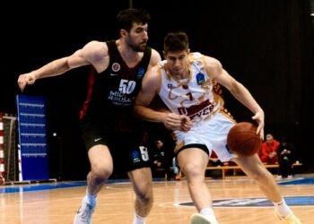 Reyer Venezia succube della positiva Hapoel Jerusalem, 98-66. Poche le positività. Le pagelle