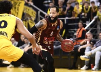 Si ricomincia in Eurocup, e Reyer cade ancora sotto l’Aris, 90-86. Le pagelle