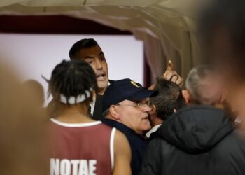 Luis Scola
