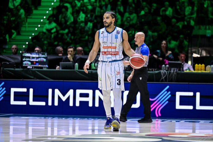 Nazareth Mitrou-Long (Guerri Napoli) Naz Mitrou-Long