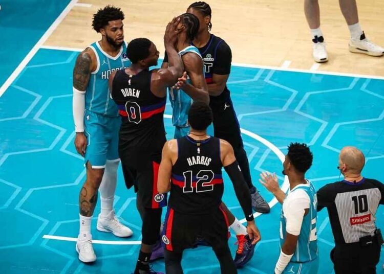Rissa Pistons-Hornets: quattro giocatori espulsi, caos a Charlotte