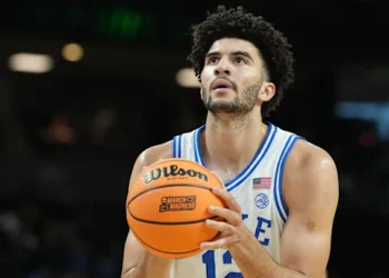 Darius Acuff Jr e Cam Boozer, i dubbi difensivi che agitano gli scout NBA