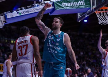 Una Cantù quasi perfetta fa Trieste quasi inesistente: 97-76 – Le pagelle