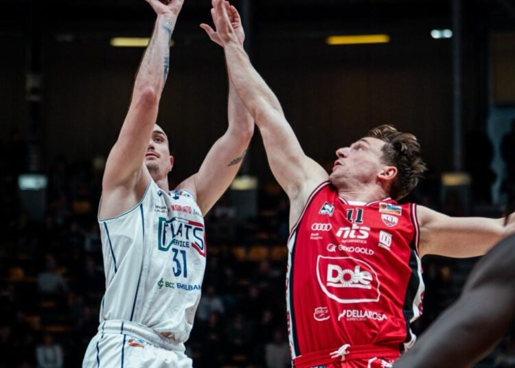 Una Fortitudo stoica rimonta Rimini e vince all’overtime: le pagelle