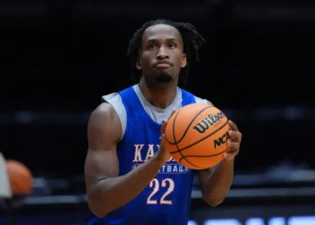 Darryn Peterson al draft? Dopo infortuni e traumi psicologici, lo scenario non è chiaro.