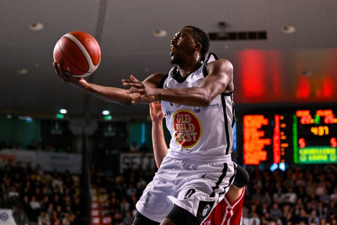 APU Old Wild West Udine - EA7 Emporio Armani Olimpia Milano
