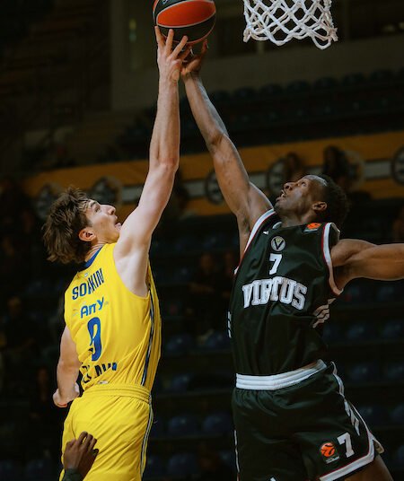 La Virtus rinasce all’ultima giornata, Maccabi ko, le pagelle.