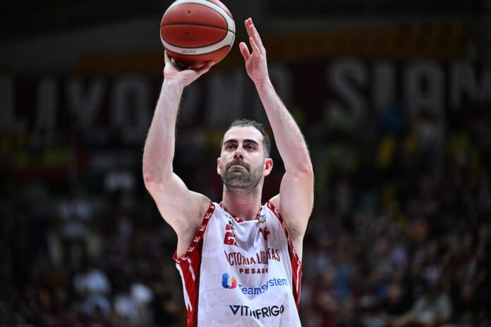 Lorenzo Bucarelli (VL Pesaro) Udine