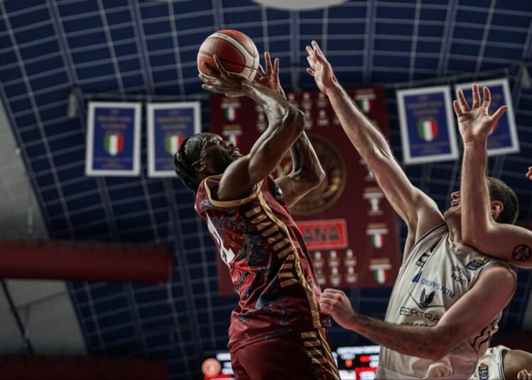 Reyer colpo 2-0 sul 87-75, per Tortona si complica. Le pagelle