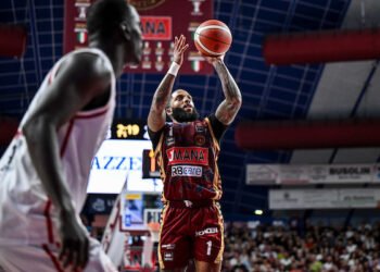 Venezia riapre la finale ma preoccupano le condizioni di RJ Cole