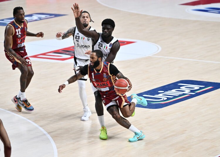 Reyer conquista la finale 90-83, Virtus chiude la stagione. Le pagelle