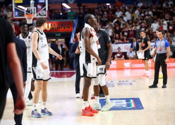 La Virtus cerca un 2-3 funzionale per chiudere il roster. Non sarà un nome ad effetto