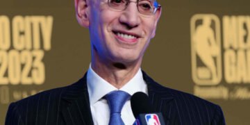 NBA, salary cap 2027-28 rivisto al rialzo: le cifre sono da record