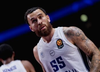Efes, scontro verbale tra Mike James e Pablo Laso