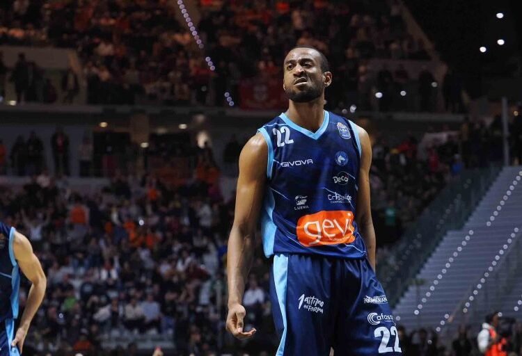Markel Brown