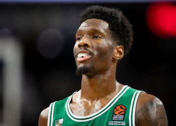 Nigel Hayes-Davis