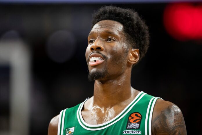 Nigel Hayes-Davis
