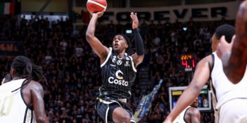 Marcus Carr inarrestabile: la Virtus ribalta Roma nel finale
