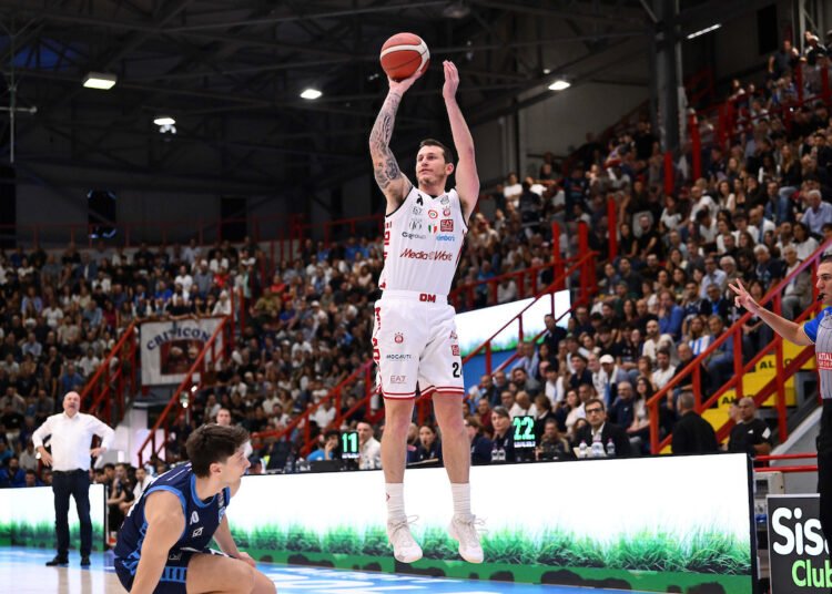 L’Olimpia risorge alla Alcott Arena, prosciugata Napoli, le pagelle